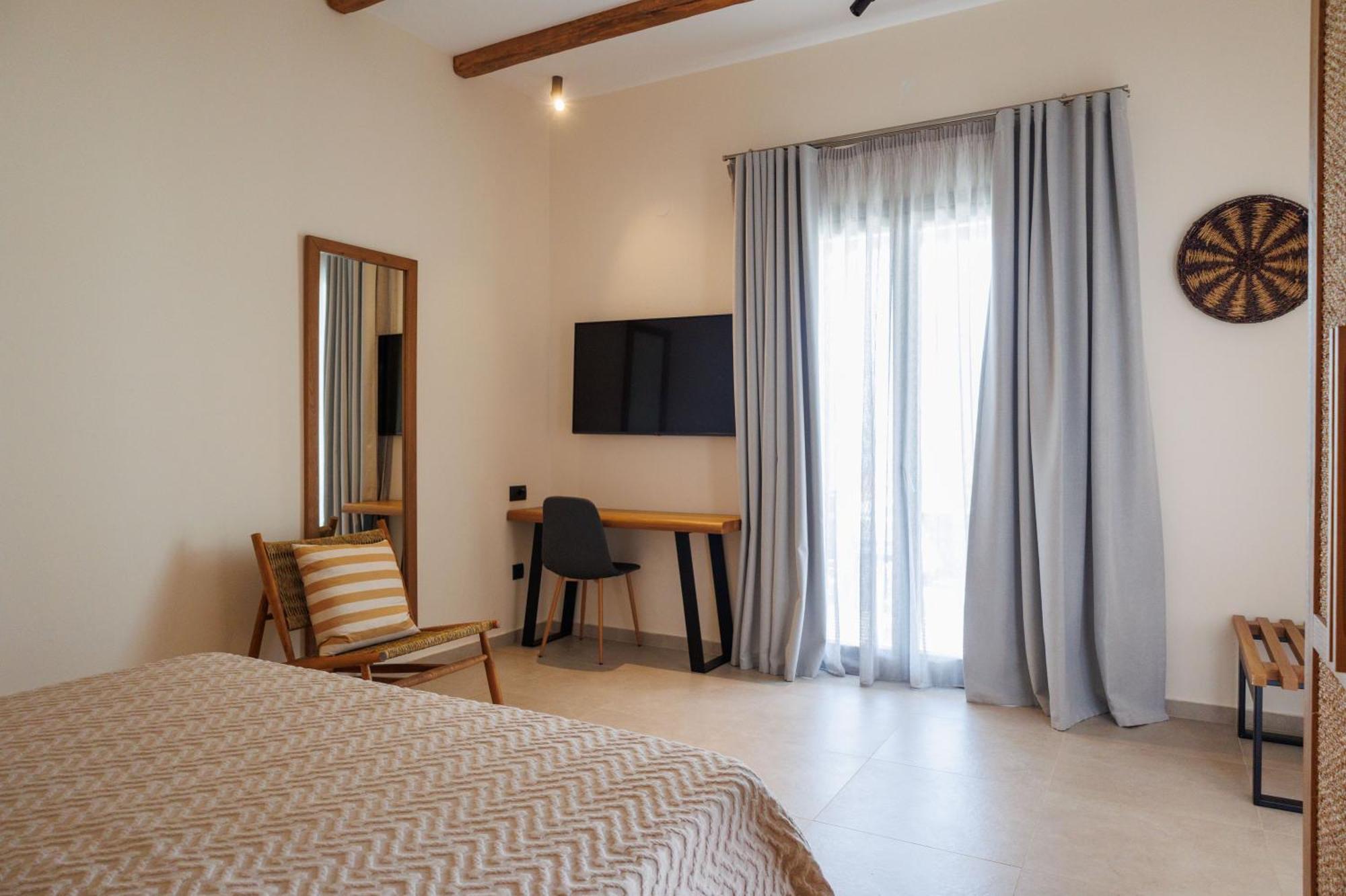 Kouros Blanc Resort & Suites Pounda Rom bilde